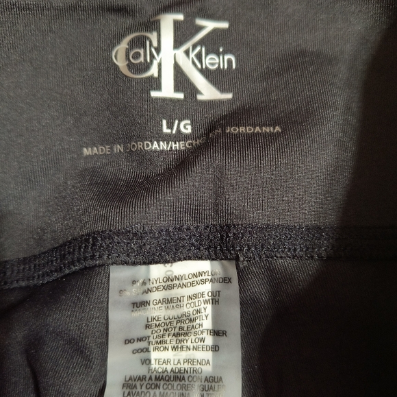 NWT Calvin Klein bike shorts, women's large, black - Picture 3 of 8